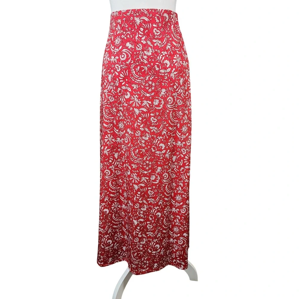 CeCe Maxi Skirt Womens Small Red White Floral Elastic Waist Knit‎ Casual Office
